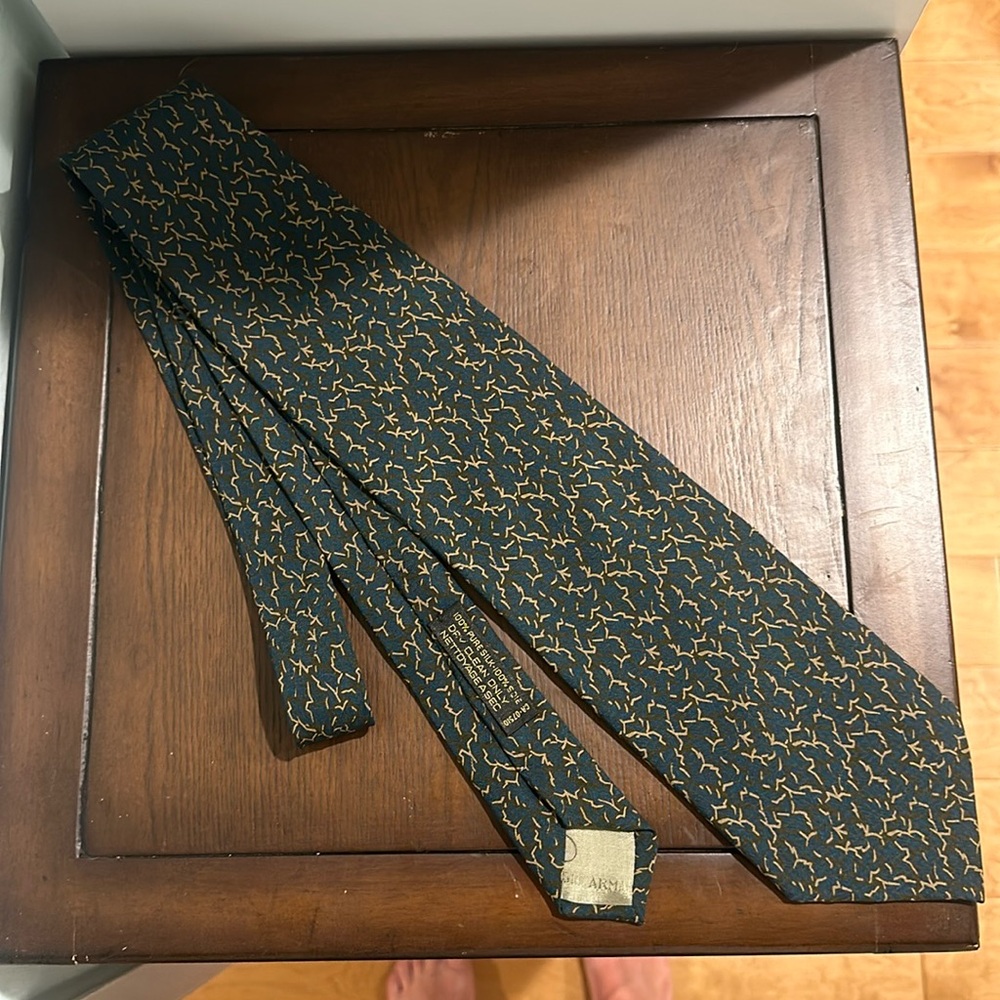 Vintage Giorgio Armani tie perfect!